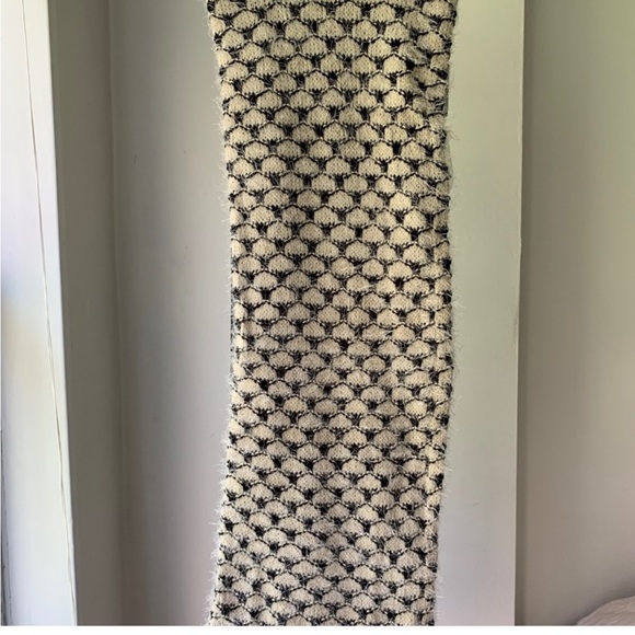 Kimchi Blue Infinity Scarf - Picture 4 of 5